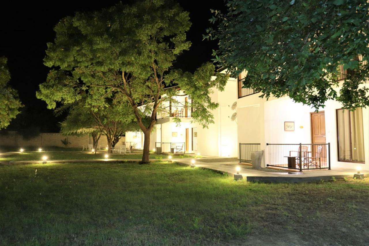 Hotel Arana Parque nacional Yala Exterior foto