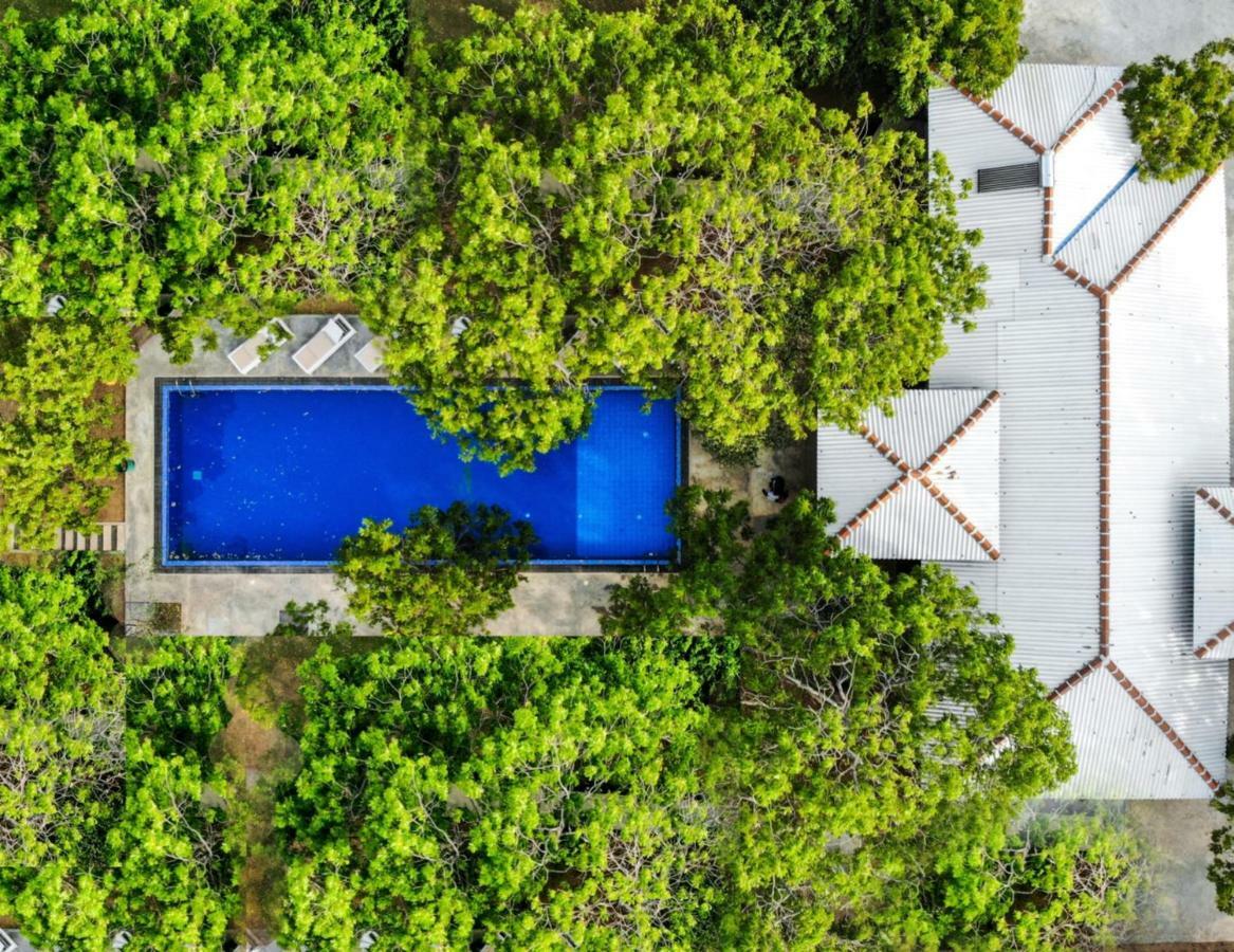 Hotel Arana Parque nacional Yala Exterior foto